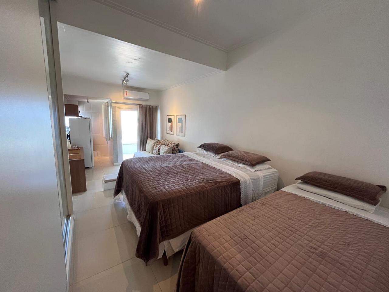 Bahia Flat Barra - Frente Mar Homestay *
